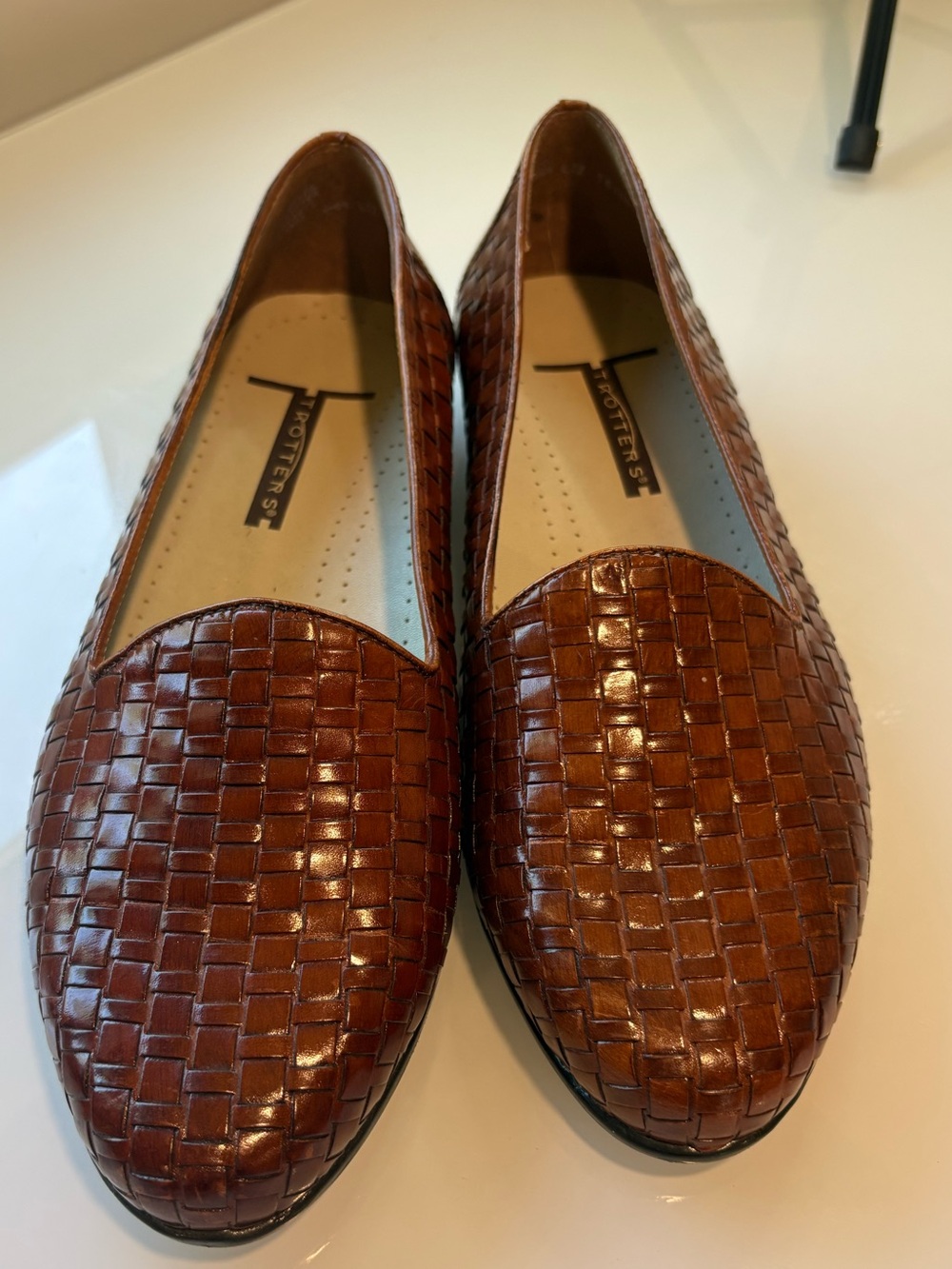 Trotters Women’s “Liz” Woven Leather Flats - Brown